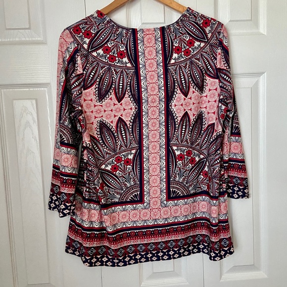 New Direction Tunic - Picture 2 of 4